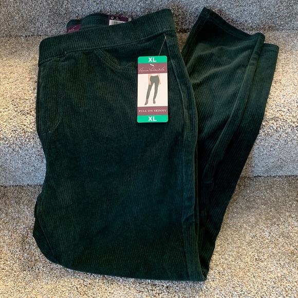 Nwt Corduroy Jeggings Pull On Skinny 